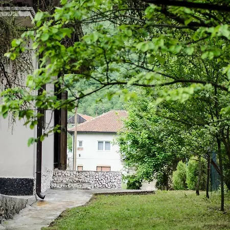 Zbilje Visoko, Bosnian Pyramids Horská chata Visoko